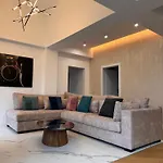 Sky View Penthouse *