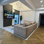 Sky View Penthouse