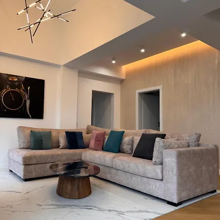 Sky View Penthouse *
