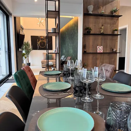 Sky View Penthouse * Craiova