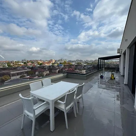 Sky View Penthouse Διαμέρισμα *