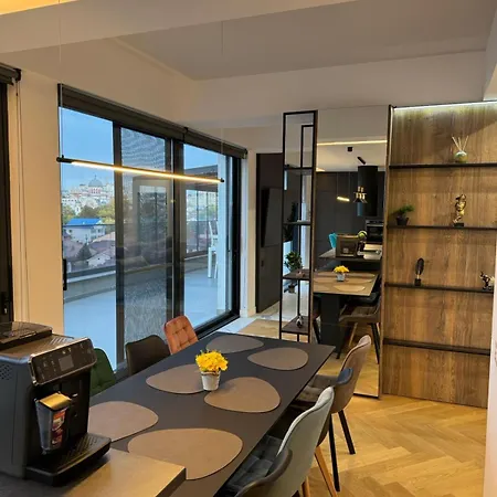 Sky View Penthouse Διαμέρισμα Κραϊόβα