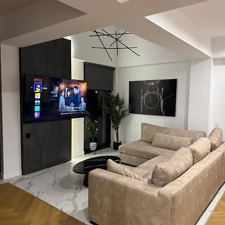 Sky View Penthouse Διαμέρισμα *