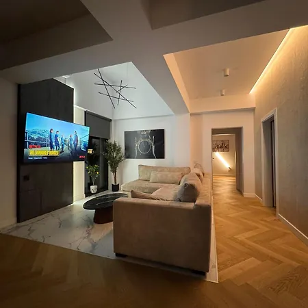 Διαμέρισμα Sky View Penthouse