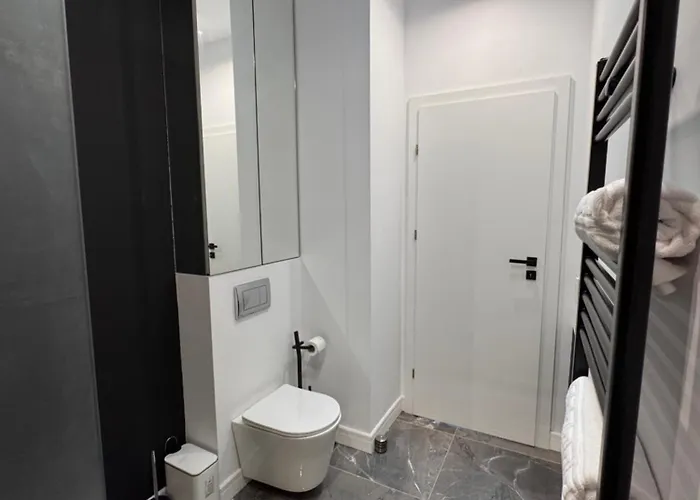 Sky View Penthouse Apartament *