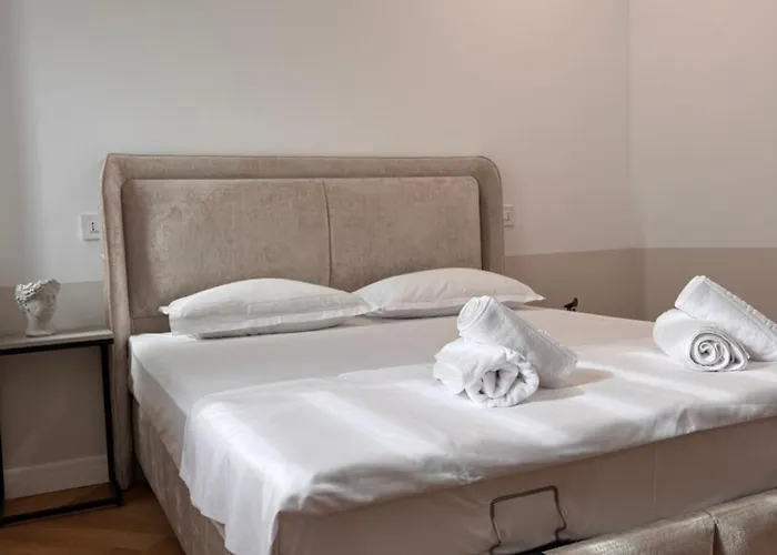 Sky View Penthouse * Craiova