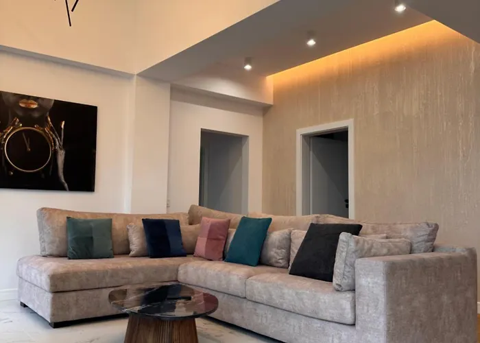 Sky View Penthouse *