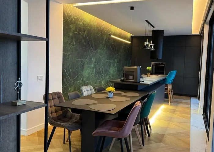 Sky View Penthouse *