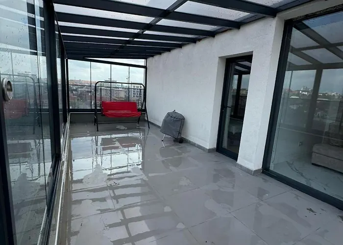 Sky View Penthouse *